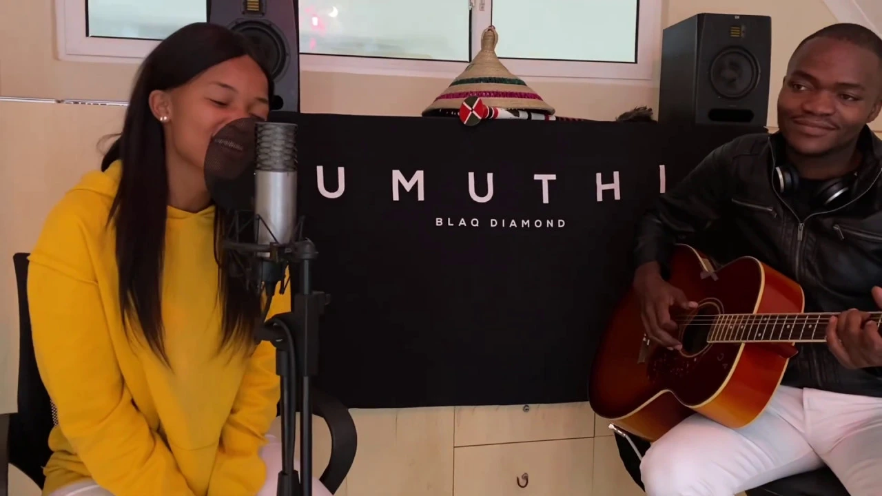 Sbahle - Emlanjeni (Acoustic Performance)