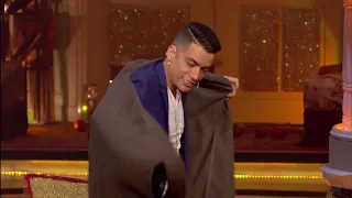 حسن شاكوش يفاجيء الأبلة بالإجابة على معني  السكلانس   أبلة فاهيتا دندنها