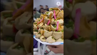 A History Teacher Serves Breakfast To His Students Himself 