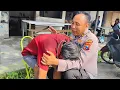 N@NGI5 WHEN HELPED BY MR. PURNOMO, A YOUNG SURABAYA MAN WAS STRANDED ON THE STREET. HE RAN AWAY C...