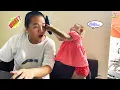 Download Lagu OMG...! Monkey Lyly was impatient waiting for her mother to cut her hair.