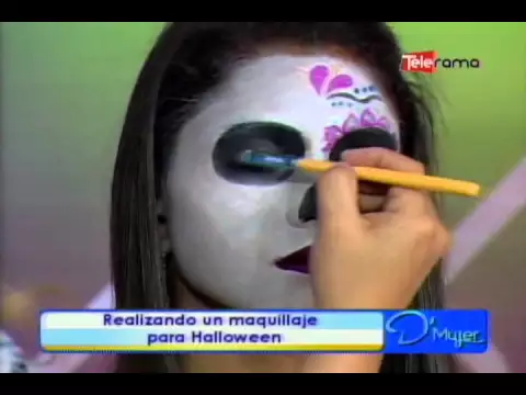 Realizando un maquillaje para Halloween