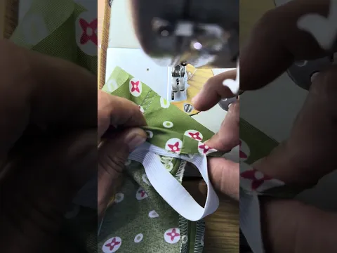 Menjahit karet elastis pada kain