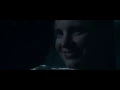 Wet kiss between Chris Hemsworth and Jessica Chastain