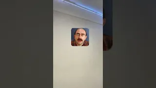 لما تروح عزاء جد صاحبك وتشوف صورته 