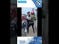 Download Lagu PARA PELAJAR SOK JAGOAN BERGAYA DI JALANAN, KENA MENTAL SAAT DIAJAK DUEL WARGA YANG GERAM