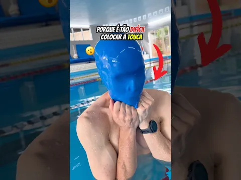 O JEITO CERTO de colocar a touca de natação #shorts #swimming