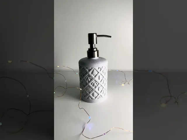 Soap/Liquid Dispenser Christmas Grid video thumbnail