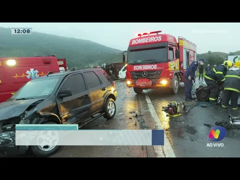 Acidente envolvendo quatro veículos causa morte na BR-470 em cidade do Vale