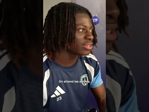 Maxime Lopez profite d’une partie de Uno pour chambrer ses coéquipiers dans le vestiaire 😂