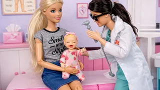 عائلة دمى باربي   روتين شفاء الطفلة تشيلسي دندنها