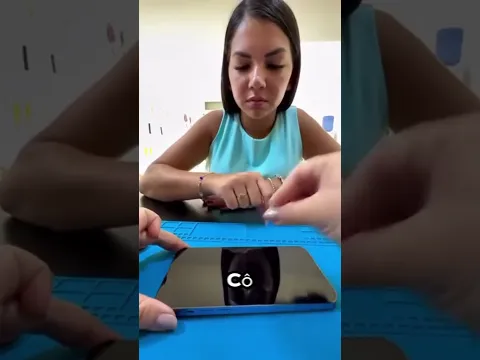 Cô gái liên tục thách thức độ nhẫn nại của anh😂
