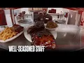 Inside the Myrtle Beach Restaurant Where the Staff Stays for 30 Years