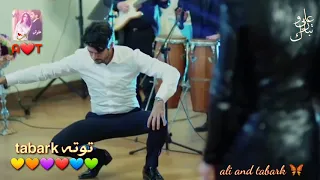 كل يوم بيه حبك يكبر   ويصير اكثر واكثر    دندنها