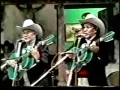 Download Lagu Tonico e Tinoco - Gondoleiro do Amor (Programa Na Beira da Tuia)