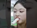 Download Lagu New jeans Eating moments mukbang #newjeans #hybe #sidemen #blackpink #mukbang #tiktok #viral #fypシ
