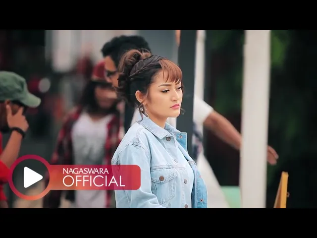 Download MP3 Siti Badriah - Nasib Orang Miskin (Official Music Video NAGASWARA) #music