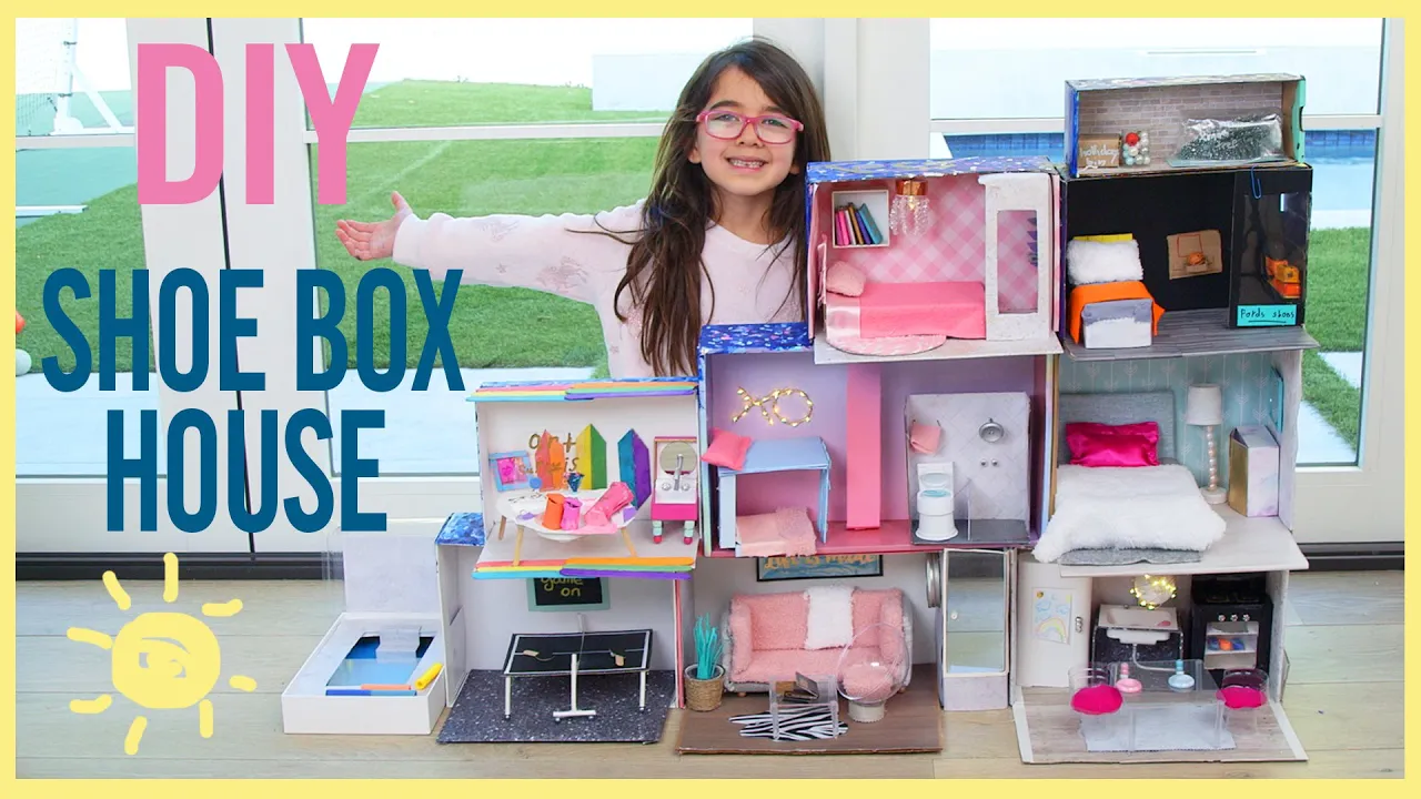 PLAY | SHOEBOX DOLL HOUSE made from recyclables!