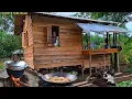 Download Lagu Di guyur hujan lebat di pondok hutan, membuat roti goreng,masak hasil kebun, hidup di hutan CTd-64