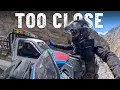 Download Lagu A car nearly pushes me OVER THE EDGE - most dangerous road in PAKISTAN 🇵🇰 | S8, EP76