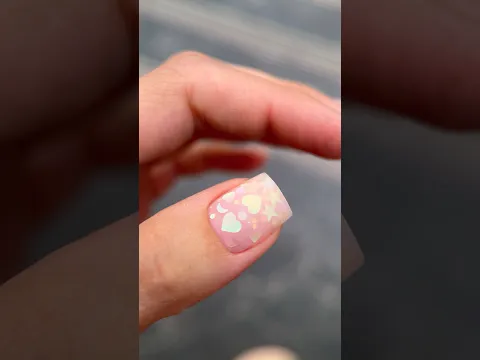 Ногти единорога 😂 как сделать дизайны с пайетками #маникюр #педикюр #ногти #гельлак