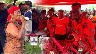 maame tiwaa u0026 akwaboah jnr perform with sweet groove at akwaboah snr s 1week observation