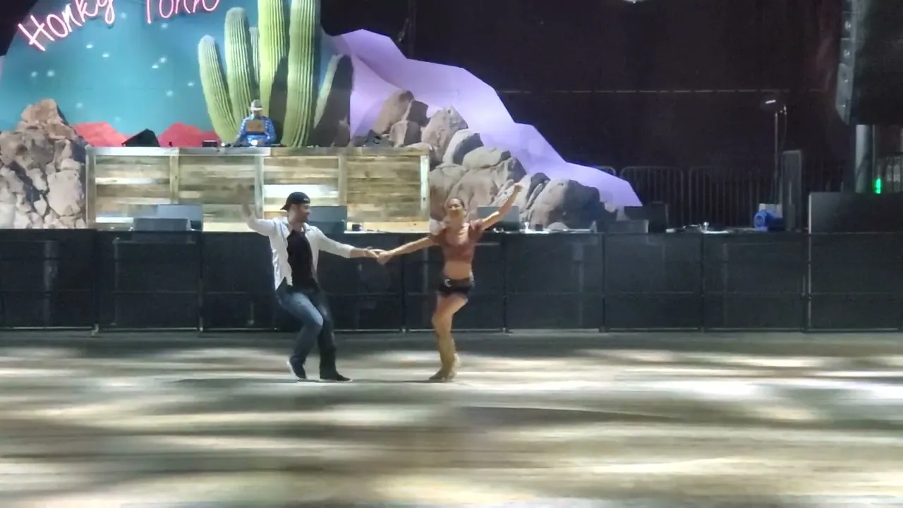 West Coast Swing Performance Routine - Ben Morris & Laureen Baldovi - Stagecoach Festival 2023