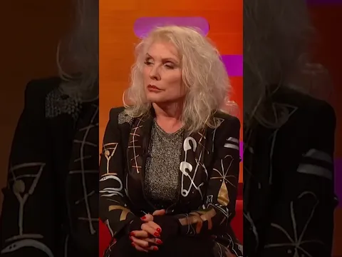 Debbie Harry in the kitchen. What could go wrong? 🎥: @OfficialGrahamNorton