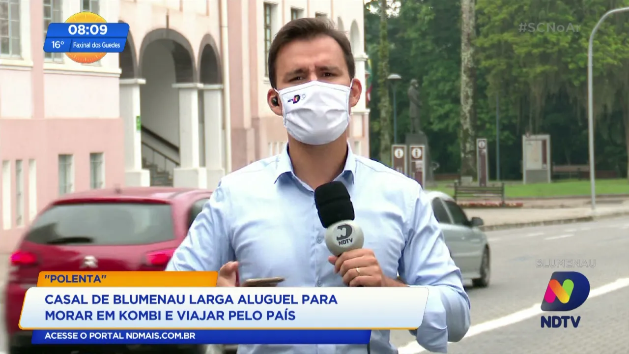 Casal de Blumenau larga aluguel para morar em Kombi e viajar pelo país