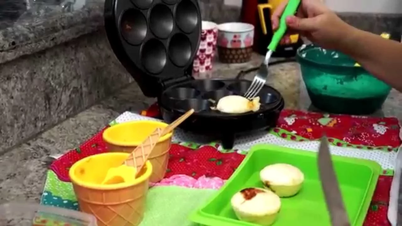 PÃO DE QUEIJO RECHEADO MAQUINA CUPCAKE #6
