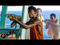 Download Lagu Somali Pirates Force Their Way Aboard the Ship | CAPTAIN PHILLIPS