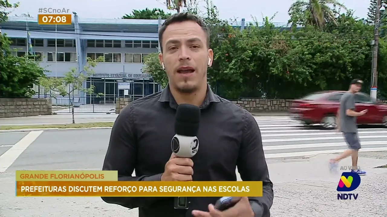 Forças de segurança da Grande Florianópolis discutem reforço nas escolas após atentado em Blumenau