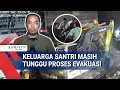 Download Lagu Evakuasi Ponpes Buduran Terus Berlanjut, Keluarga Tunggu dengan Harap Cemas di RS!