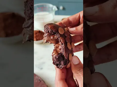 *EASIEST* NUTELLA LAVA COOKIE AT HOME #shorts