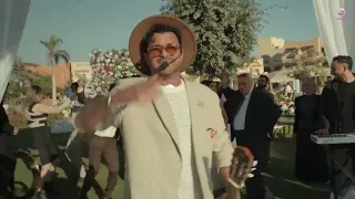 الحلانجي محمد رجب غنى في حلقة النهاردة عشان ينقذ الفرح 