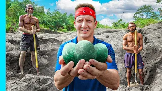 البيض الذي قد يقتلك يحفرون قرب بركان نشط فقط لأجل هذا البيض 