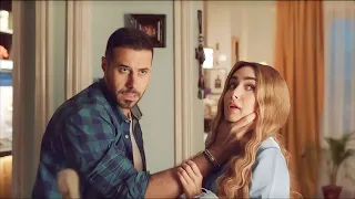 بتعرف إن خطيبها مش عايزها تشتغل فبتقرر تهرب منه يوم الفرح وبتسافر علي لبنان مسلسل سيب وانا اسيب 