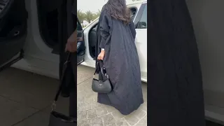 العباية الاكثر طلب عبايات السعودية الرياض جدة 