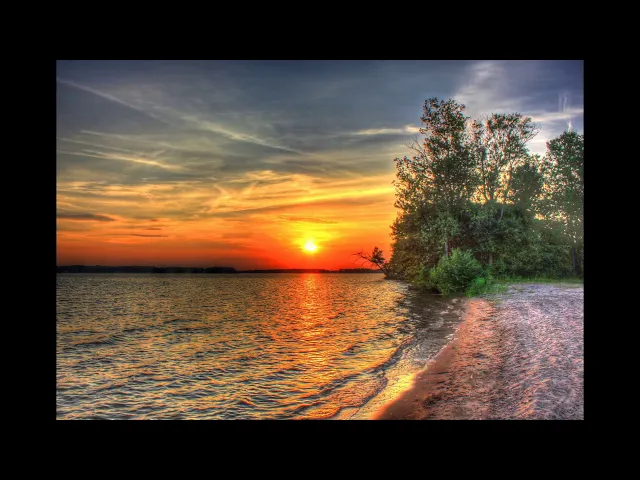 صلِّ اللّـهمَّ على الدَّليل اليْك في اللَّيْل الْالْيل