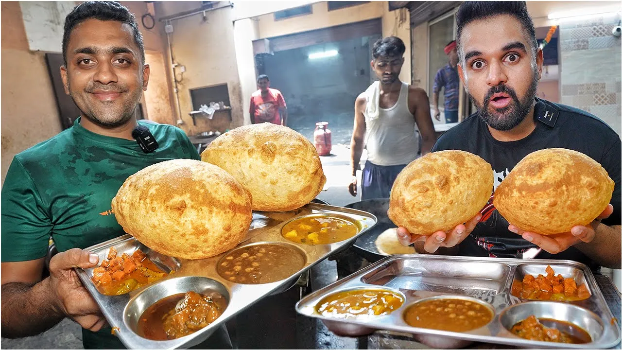 70/- Rs Jalandhar wala Heavy Duty Jatt Nashta   Indian Street Food   Desi Ghee Poori, Kadha Katlama