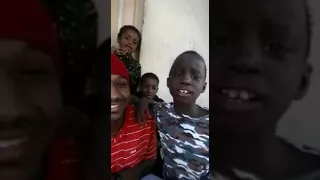 صوت طفل سوداني يجنن اسمع واحكم بنفسك 