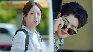 بنت متشرده وعايشه لوحدها فجأه بتلاقي نفسها عايشه فبيت شباب ايدول اجمل من بعض وبيهتموا بيها ملخص كامل 