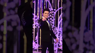 تحدي الجمال والاناقة بين رانبير و سيدهارت 