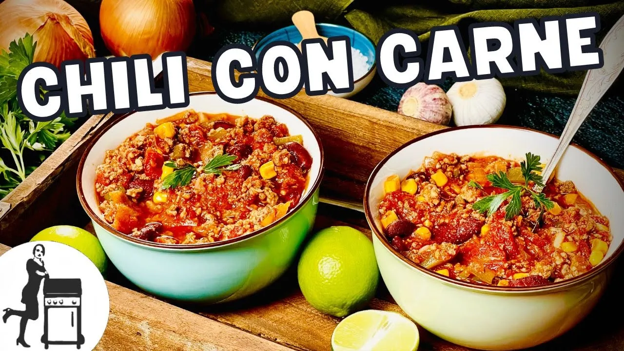 
          
          
          
            
            Chili con Carne Rezept / Lecker, Einfach & Schnell / Die Frau am Grill / Dutch Oven
          
        . 