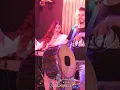 Download Lagu طبيعي يكرهوني ومني يغارون .. انجي فرح شرارة المسرح 😍😍😍