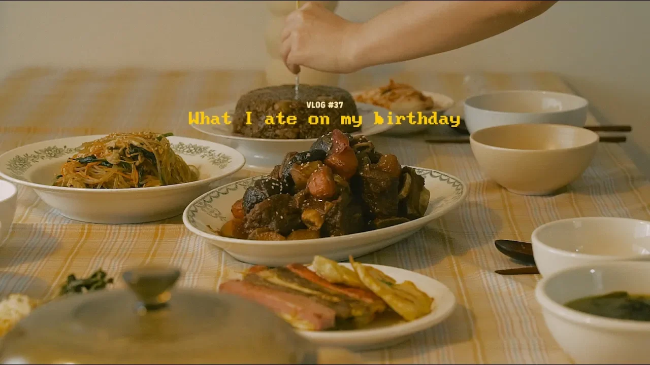 VLOG #37  :  What I ate on my birthday   Honeykki 