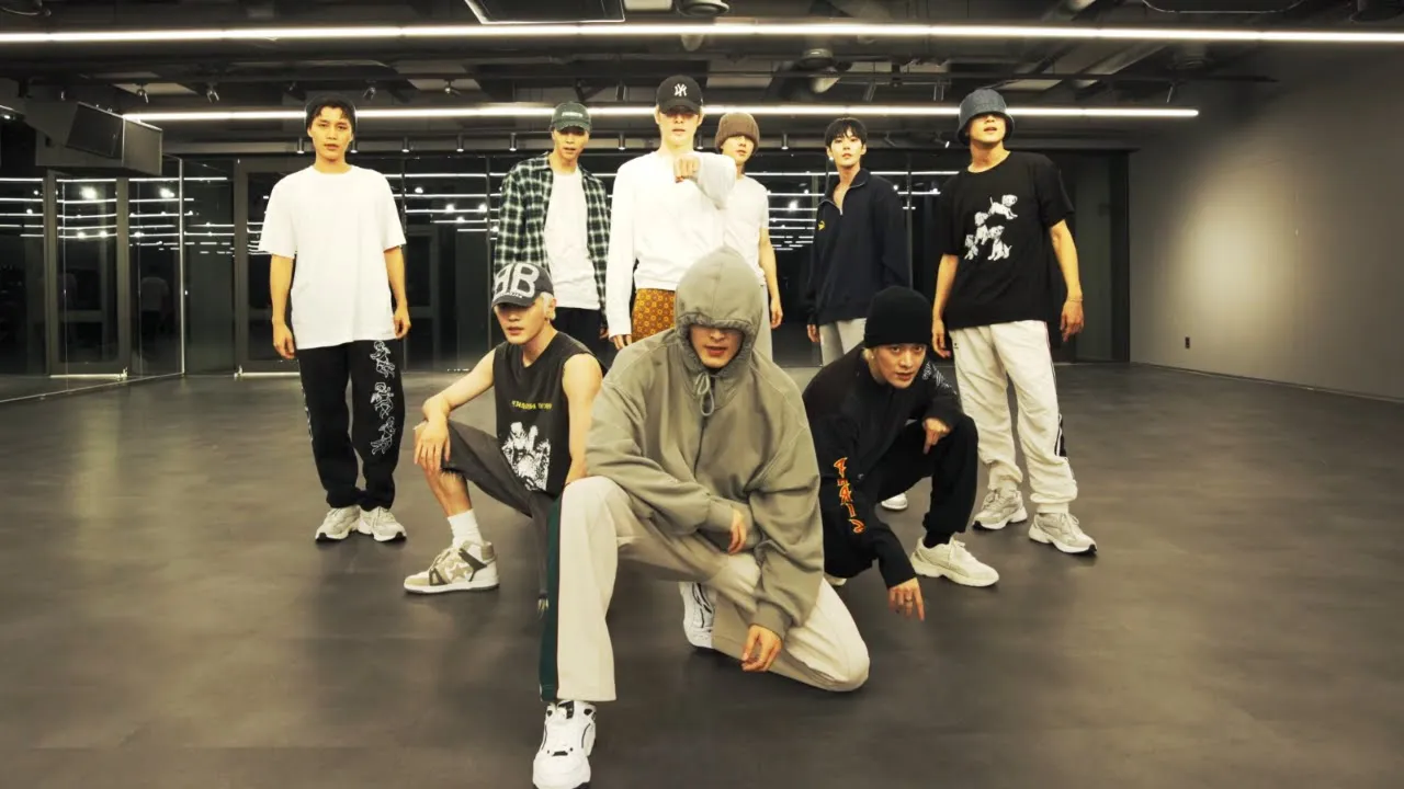 NCT 127 - '질주 (2 Baddies)' Dance Practice Mirrored