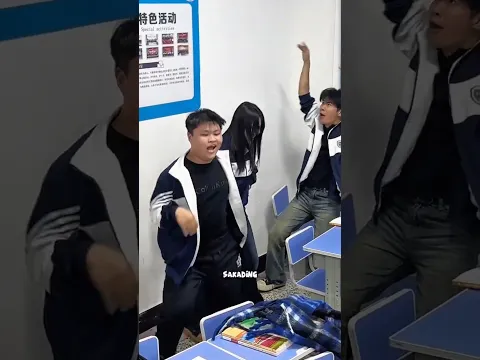 Semua murid ketahuan pas buguru nyalain kamera!