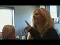 Download Lagu Avril Lavigne - Making of I'm a Mess (with YUNGBLUD)