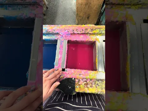scrapey scrapey #oddlysatisfying #wax #asmr #gsycandles #cleaning